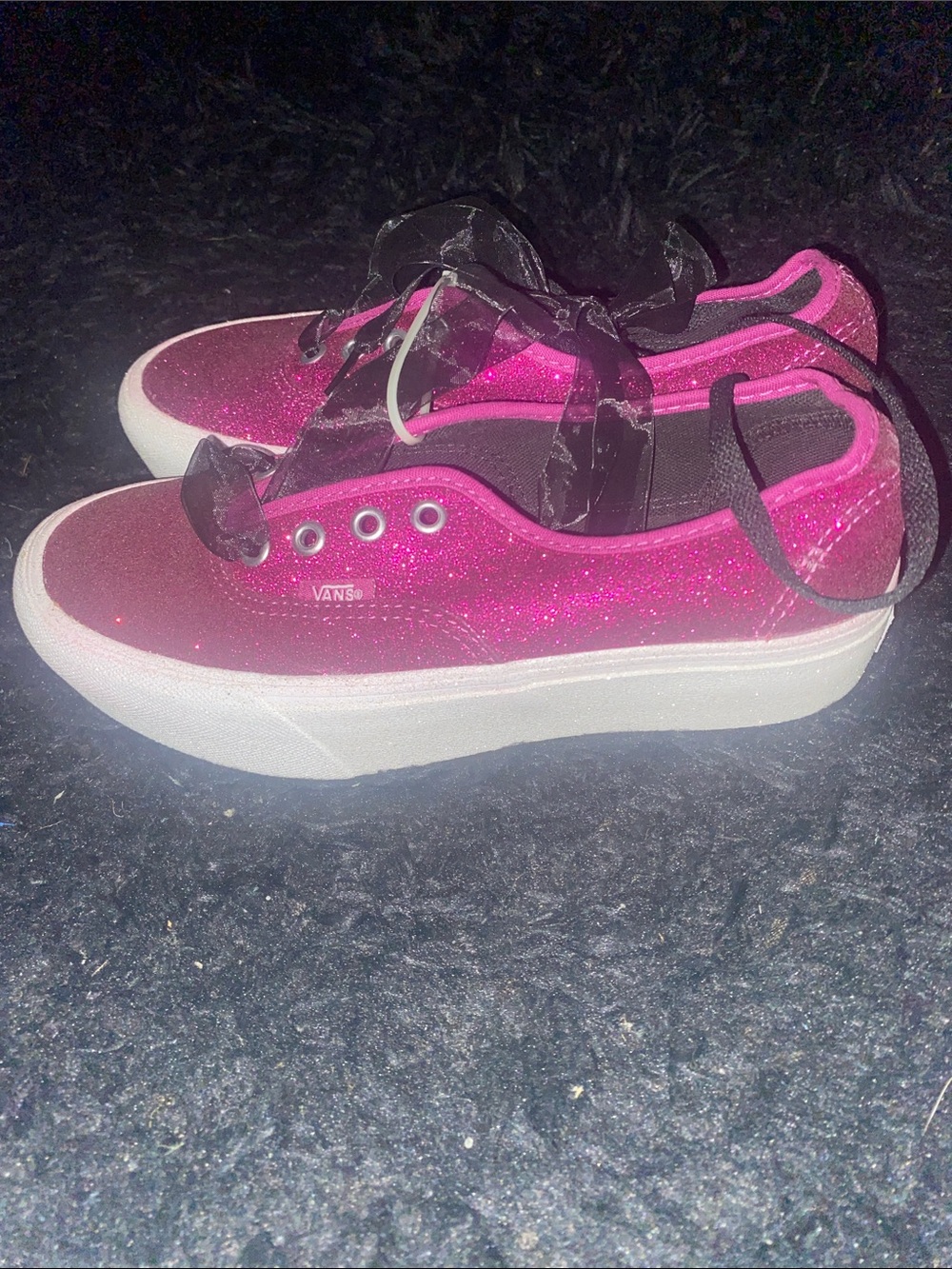 Vans - Picture 3 of 4